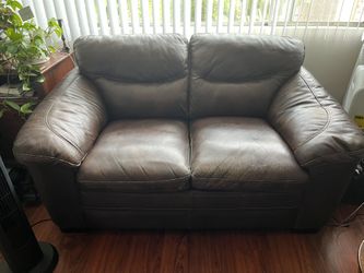 Brown leather Love Seat