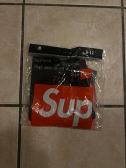 Black Supreme Socks