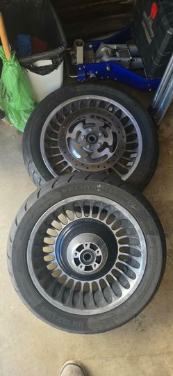 Harley touring wheels