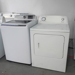 Samsung Washer and Amana Dryer Set