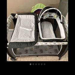 Pack And Play Deluxe 