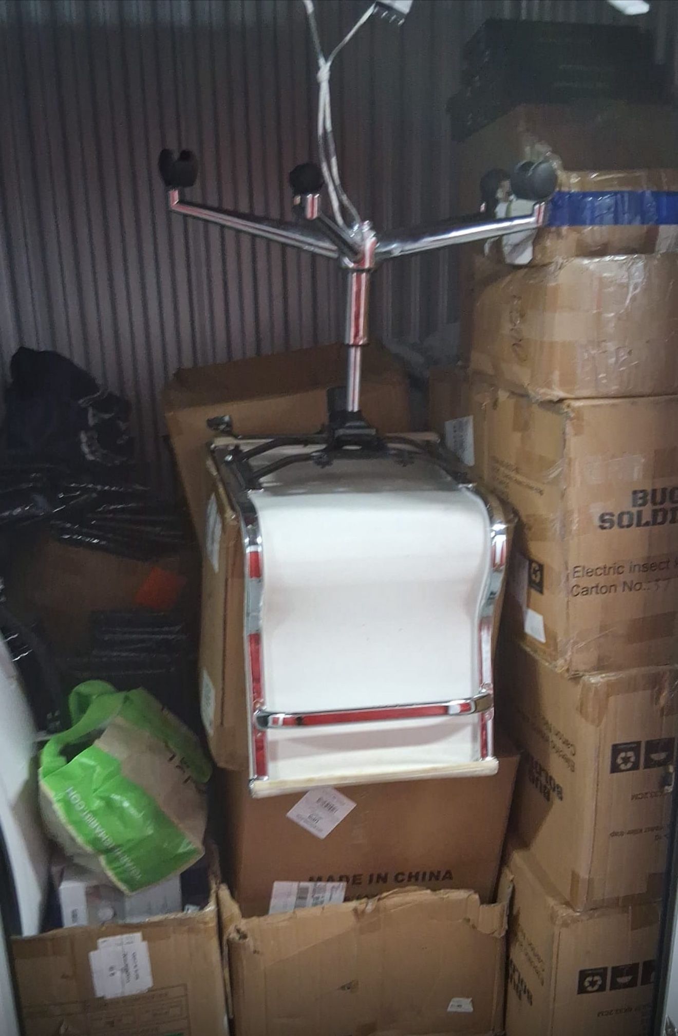 📦 Online Seller Going Out of Business – Total Liquidation!