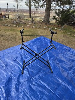 Onstage keyboard stand with 2nd tier!