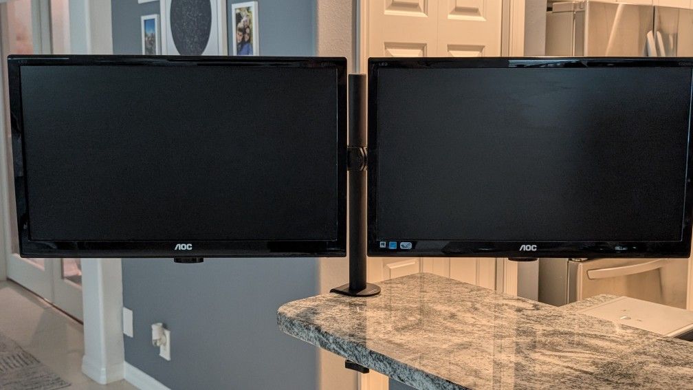 Dual Monitors 21 inch & Desktop Stands