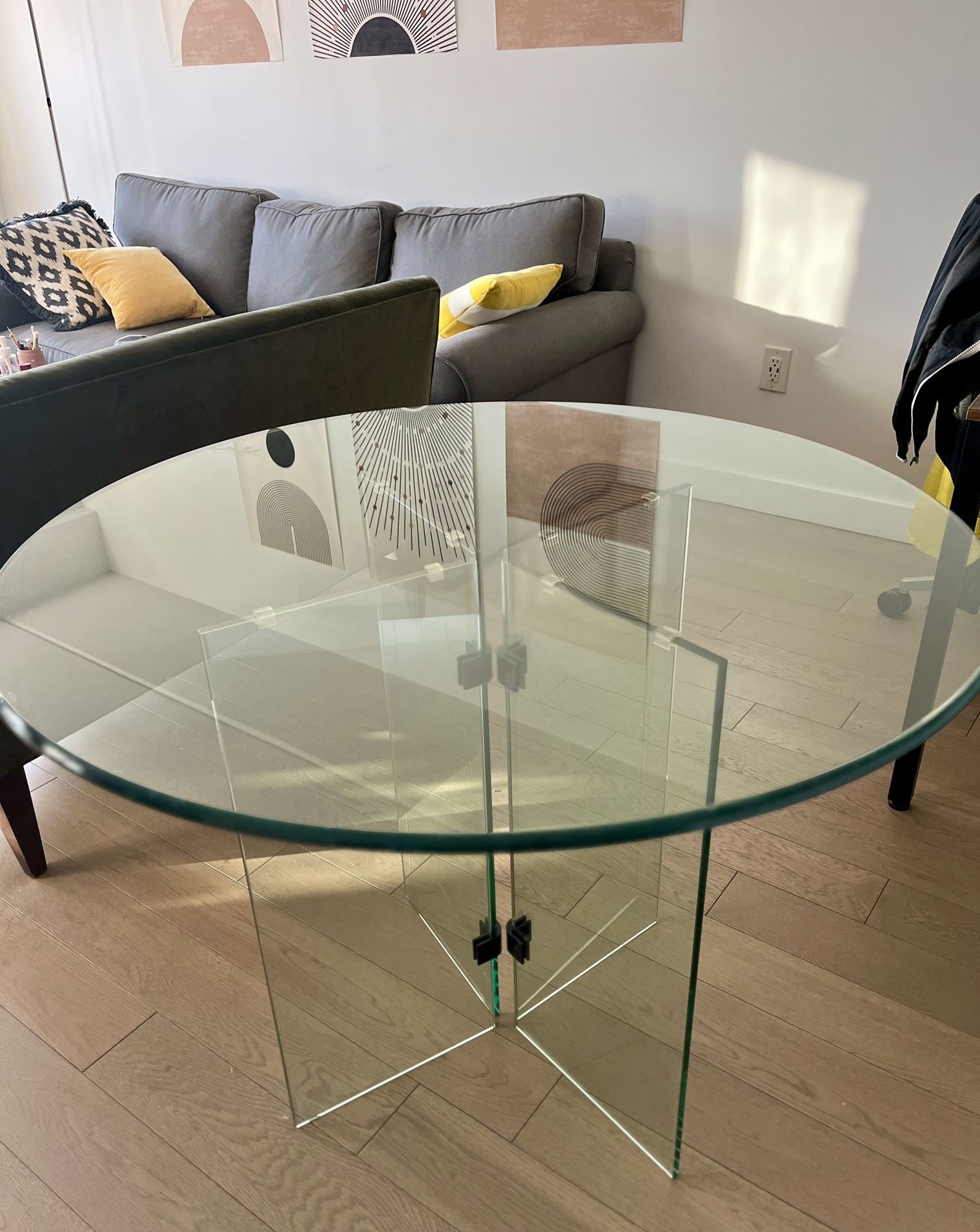 Glass Round Table