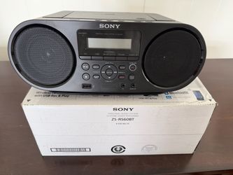 Sony ZS-RS60BT Personal Audio System Boombox