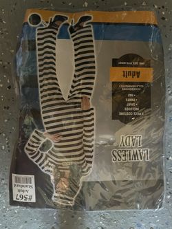 Costume