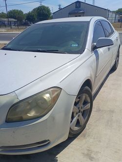 2010 Chevy malibu $1000