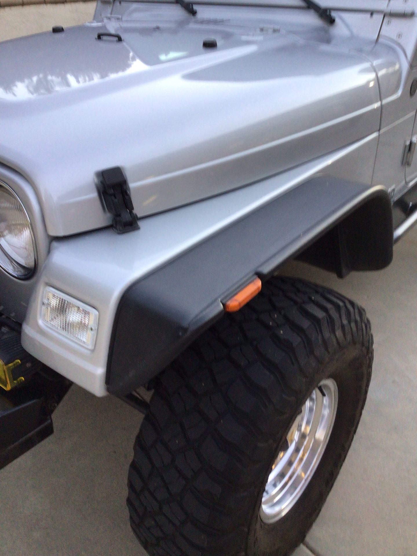 Jeep Wrangler TJ Front Fenders