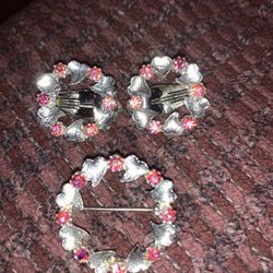 Beautiful Vintage Crystal & Silvertone Set 