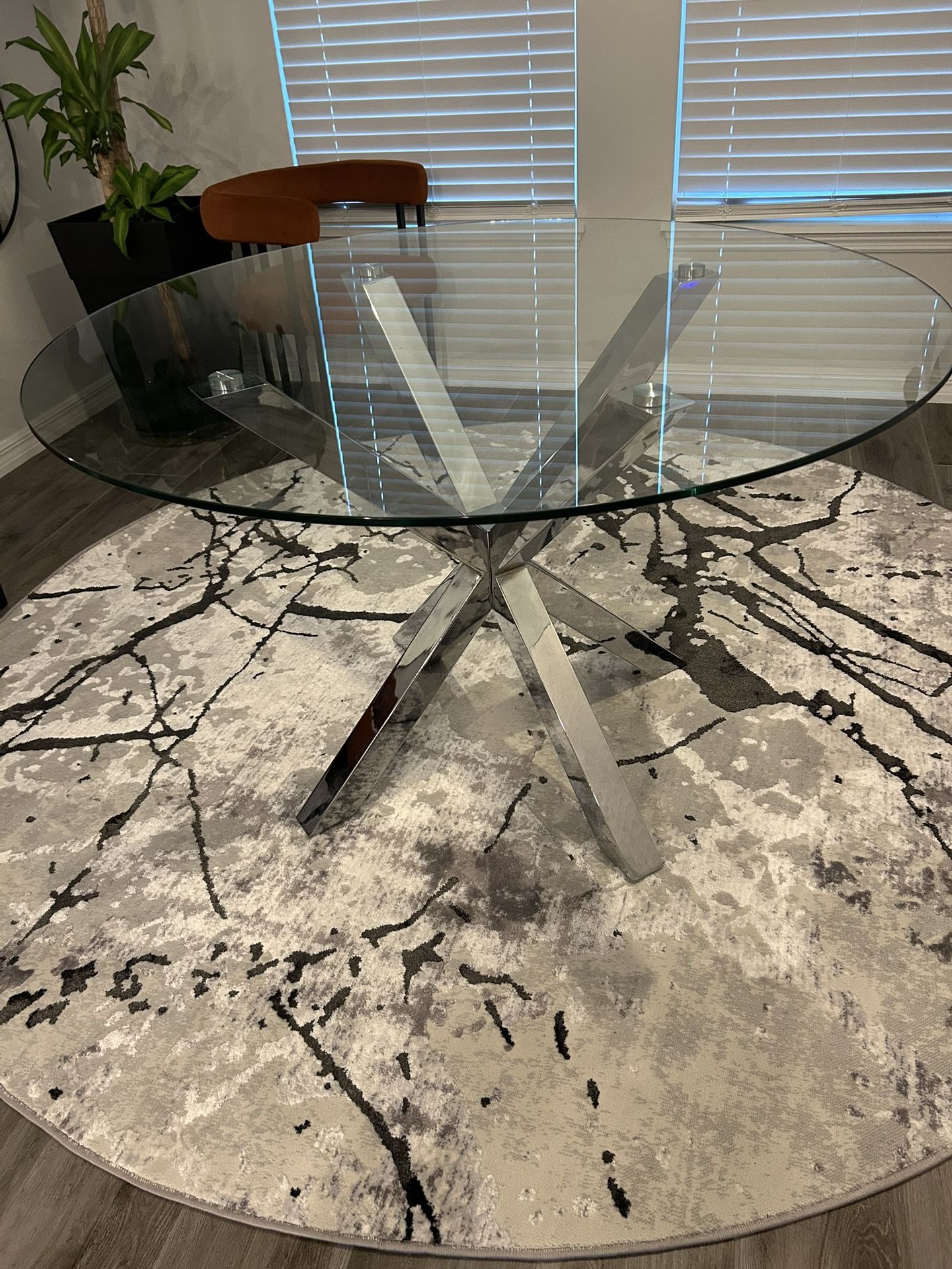 48” Round Dining Table