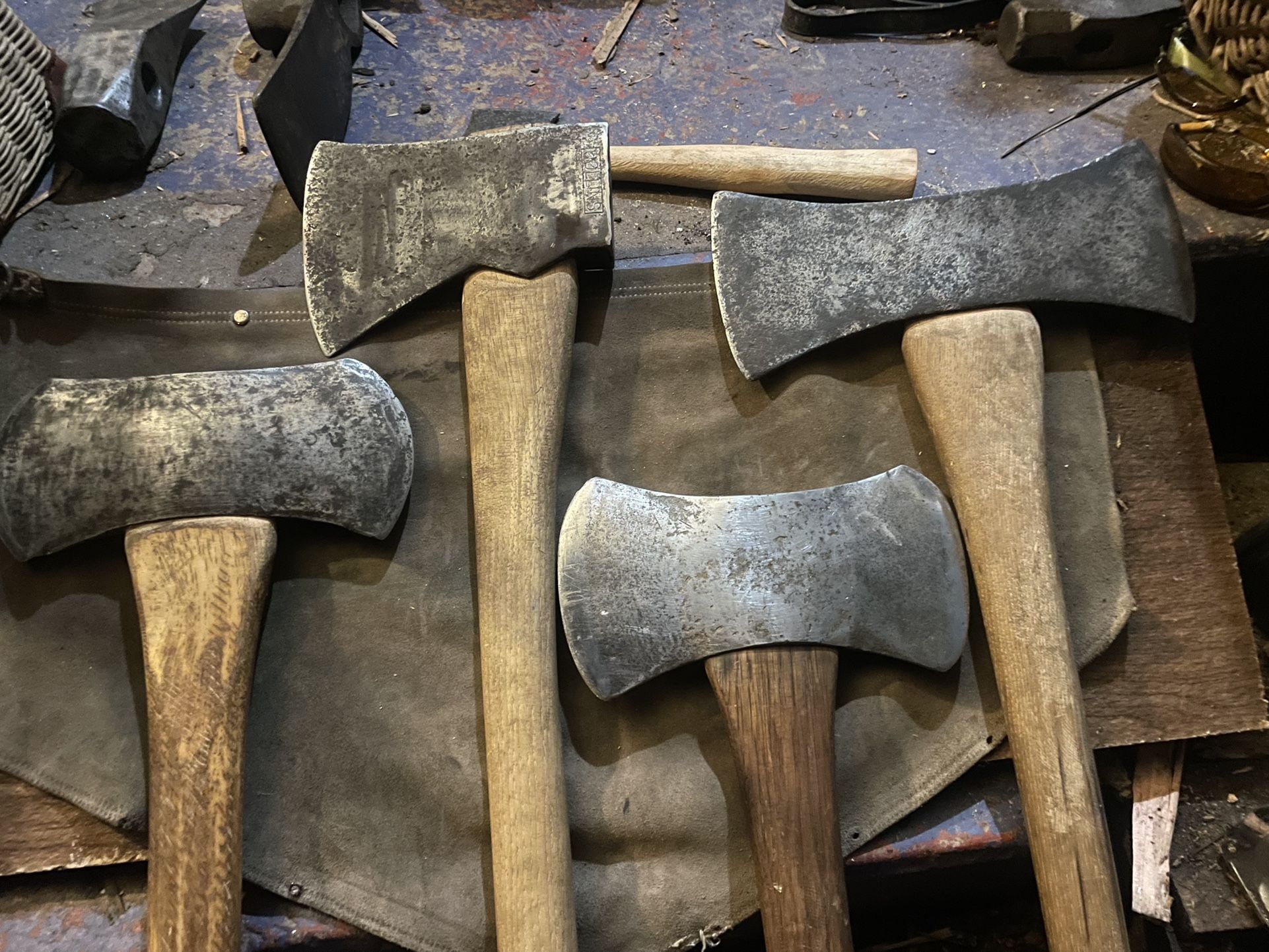 Vintage Axes: PLUMB, Sager, Zenith, Eastwing, Clean Cut, No Name And More To Come.