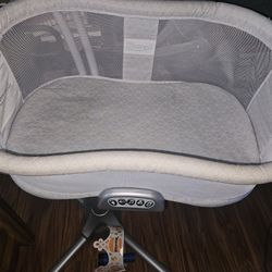 Halo Bassinet Used In Good Condition.  $80