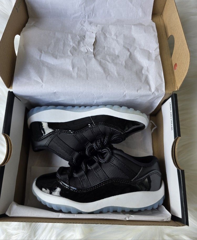 Jordan 11 Retro Low Space Jam (TD) Size 10C