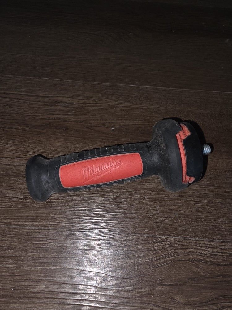 Milwaukee 42-62-0125 AVS Side Handle Assembly for an angle grinder