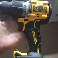 20 Volt Dealt XR drill