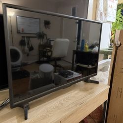 32” Insignia TV – Great Condition