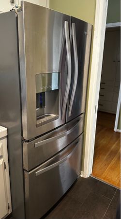 Whirlpool Stainless French Door Refrigerator w/ Ice & Water Dispenser – 36” Wide