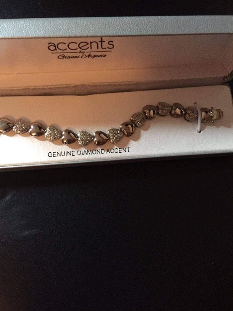 Bracelet
