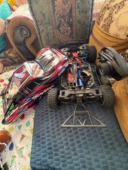 Traxxas 4x4 slash Vxl