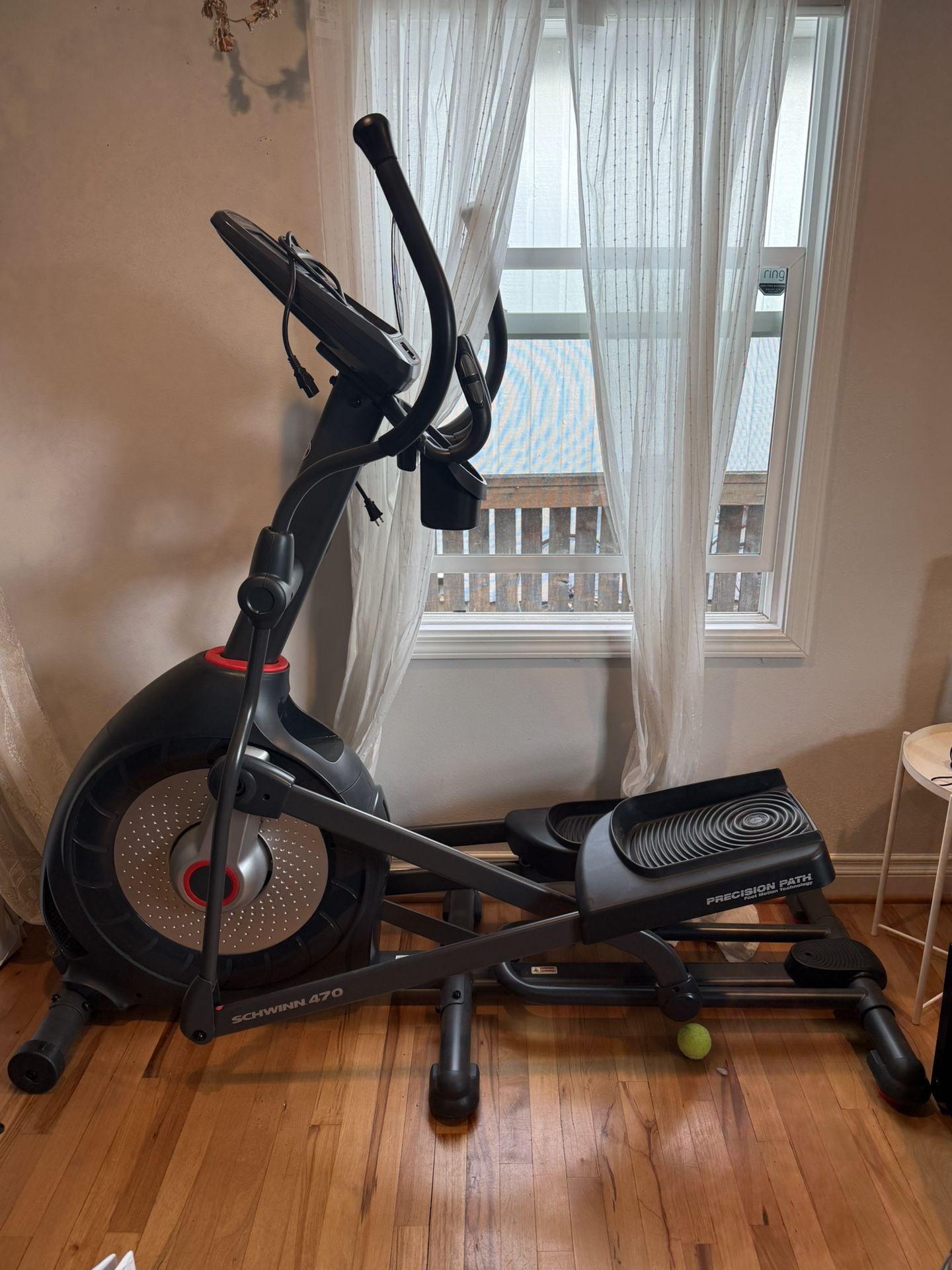 Schwinn Elliptical 470