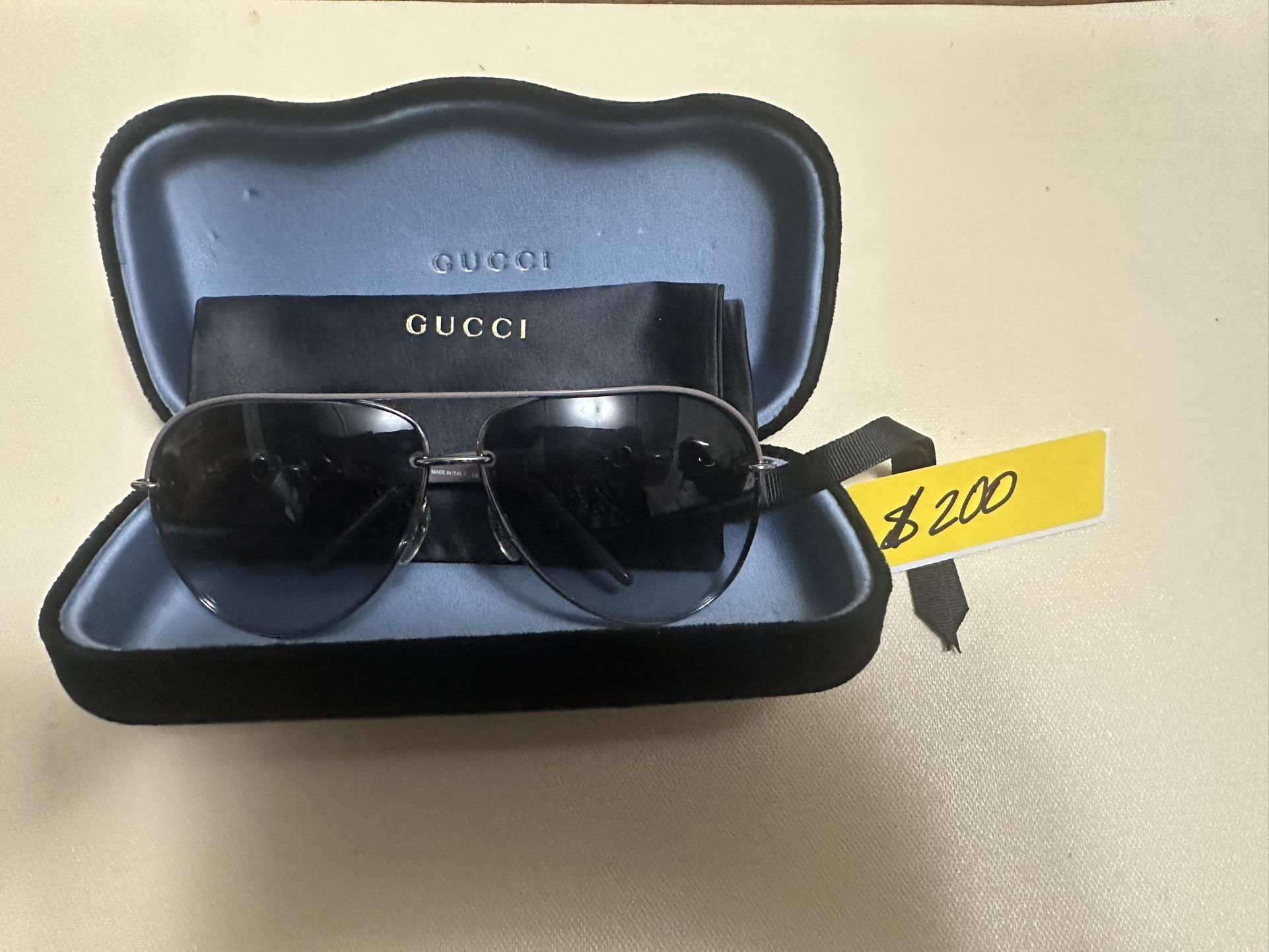 Gucci GG430