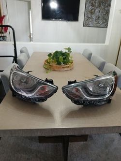 2015-2017 hyundai accent new headlamps headlights $150