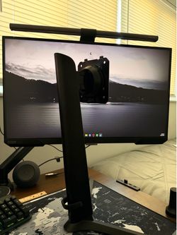 Samsung Odyssey G40B - 240Hz - 1ms