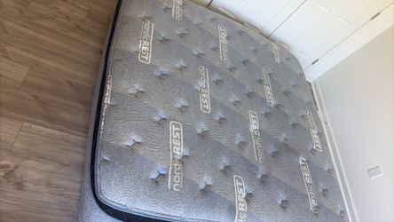King pillow top mattress