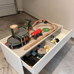 Kids Play Table