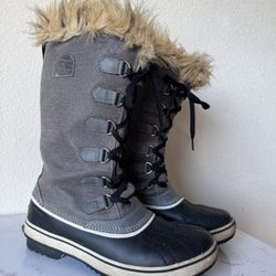 SOREL Women’s Faux Fur Waterproof Snow Boots - Size 8.5