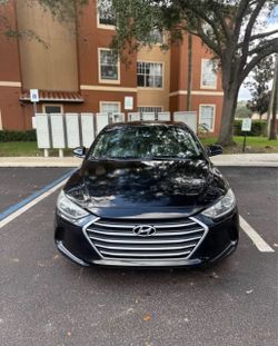 Hyundai Elantra 2018 millaje de 131000