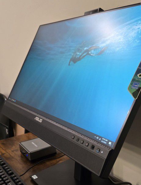 Asus 24" Conference Monitor