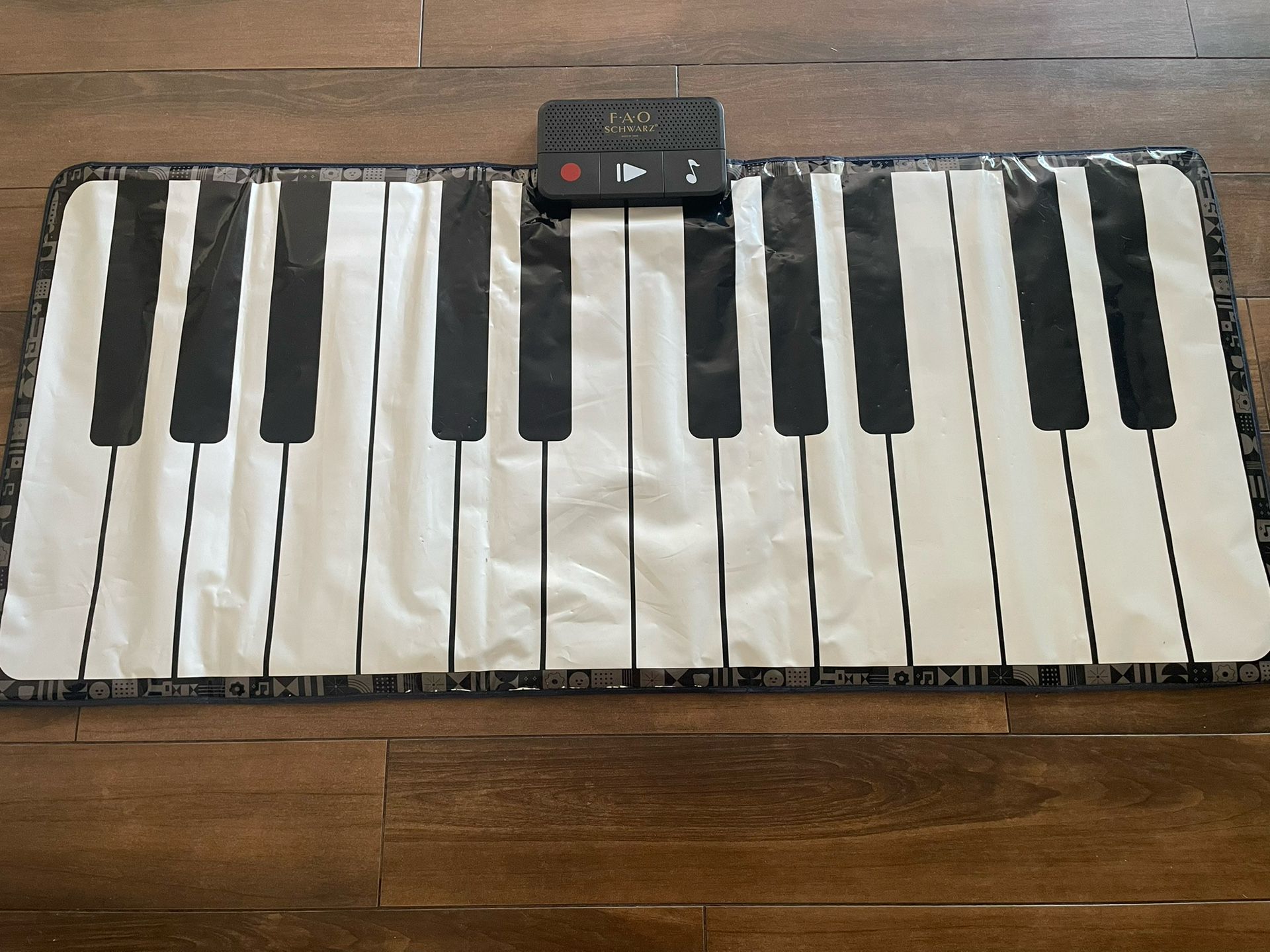 Giant Dance On Piano