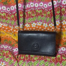 Tory Burch Bombe Flat Crossbody Wallet