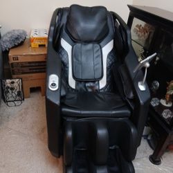 Massage Chair (Black)