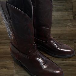 Laredo Burgundy/Dark Red/Cherry Cowboy boots. 8.5