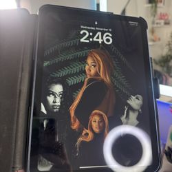 iPad 10th Generation — Excellent Condition | 64GB | Works Perfectly 