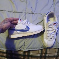 Nike Cortez 9.5
