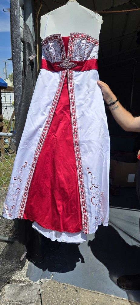 Candy Apple Red And White Wedding Dress