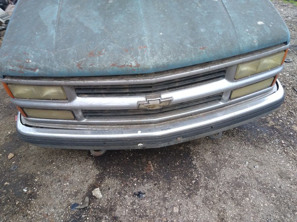 I got a good 1997 chevy front end all complete for your truck Tahoe or surburban