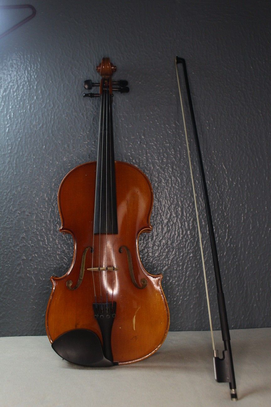 Samuel Eastman Violin