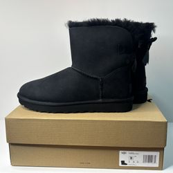 UGG W Mini Bailey Bow II  Women’s Size 8 Black