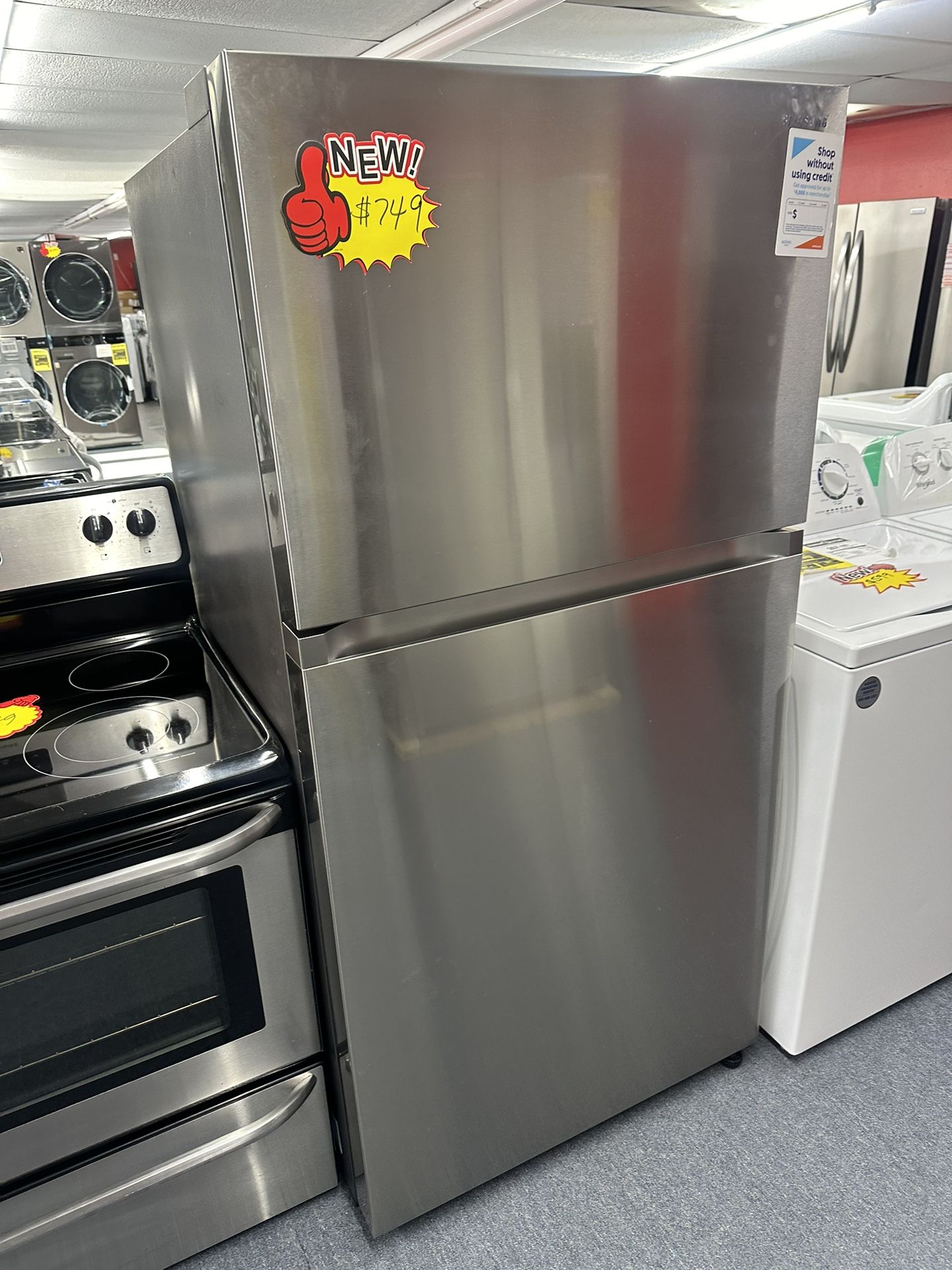 New Scratch And Dent Samsung 21 Cubic Top Mount Refrigerator With An Icemaker One Year Warranty