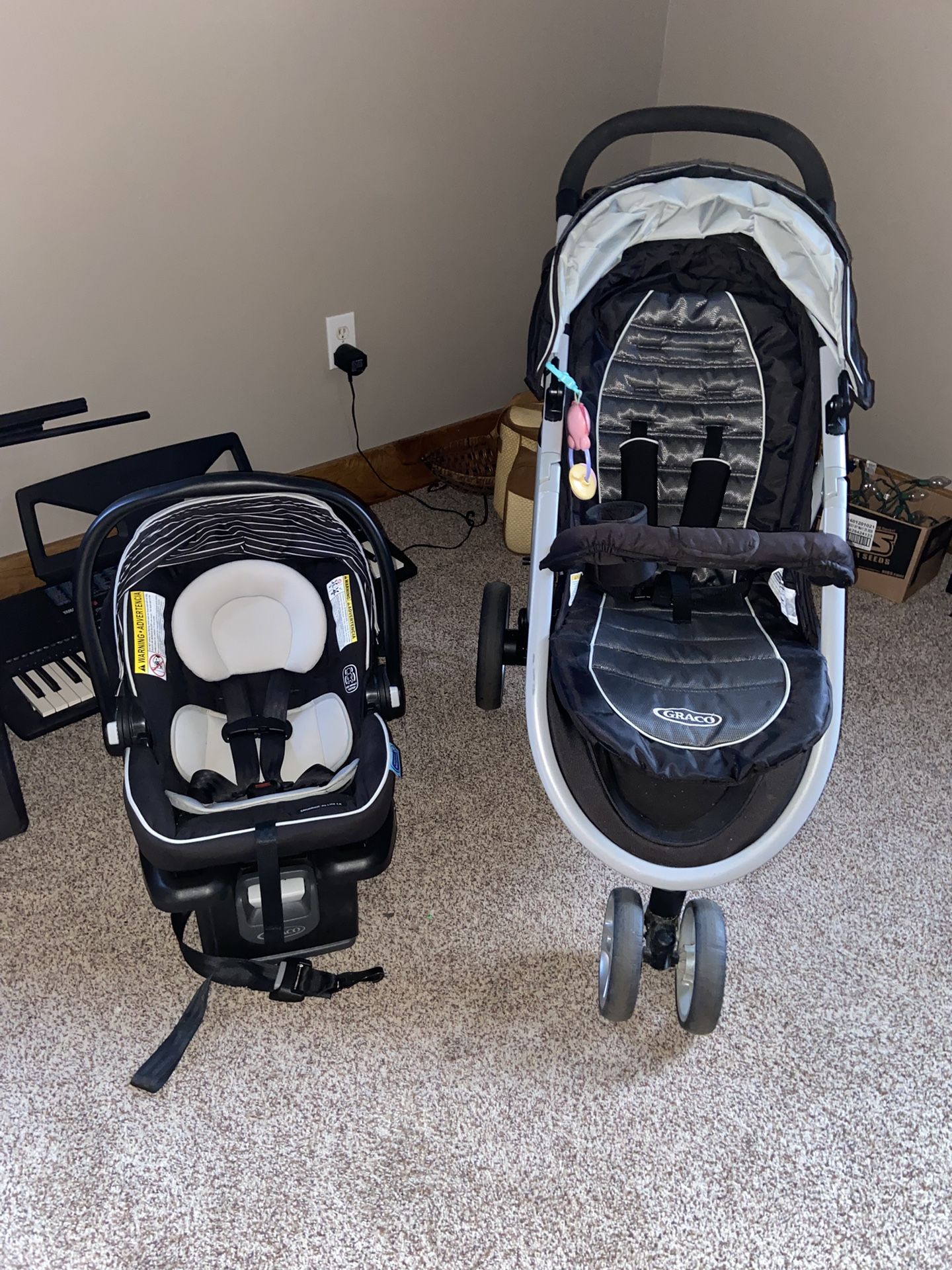 NEW Modes™ 3 Lite DLX Travel System with Stroller & SnugRide® 35 Lite LX Infant Car Seat Orig. $329