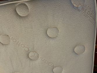 Queen organic mattress
