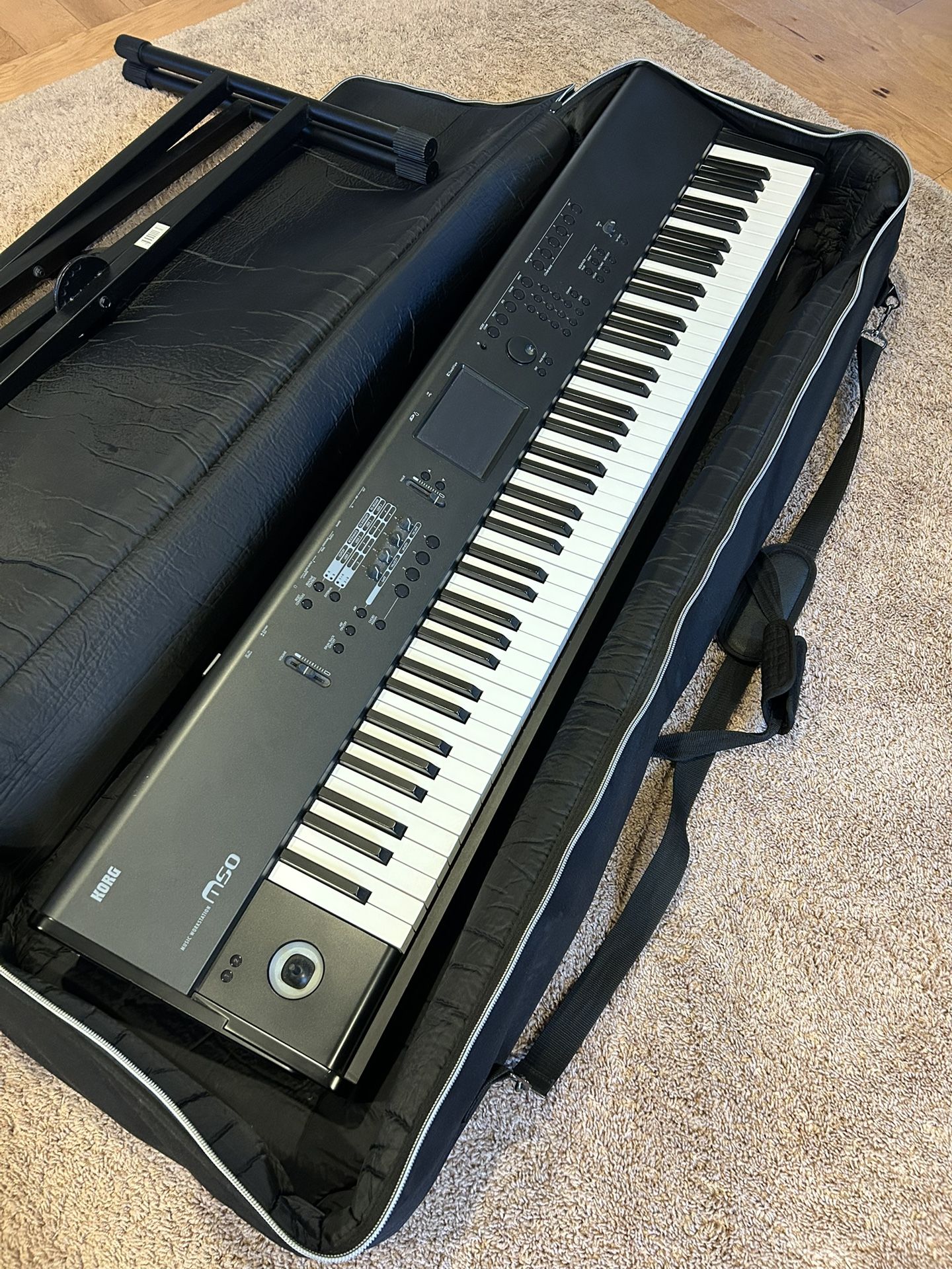 Korg M50-88 Keyboard Workstation