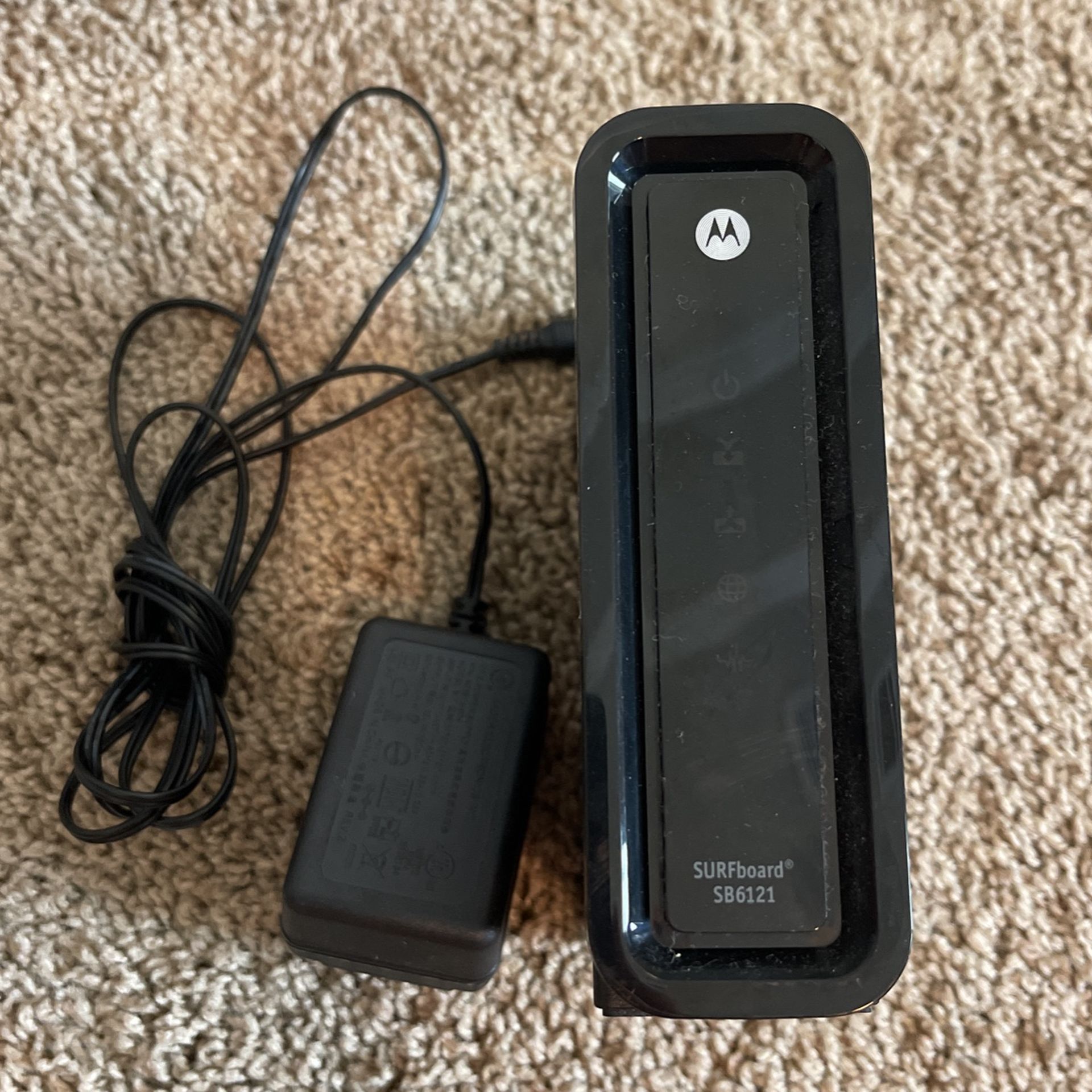 Motorola SB6121 Modem