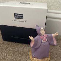 ROYAL DOULTON DISNEY CINDERELLA WITH A WAVE OF HER MAGIC WAND With COA