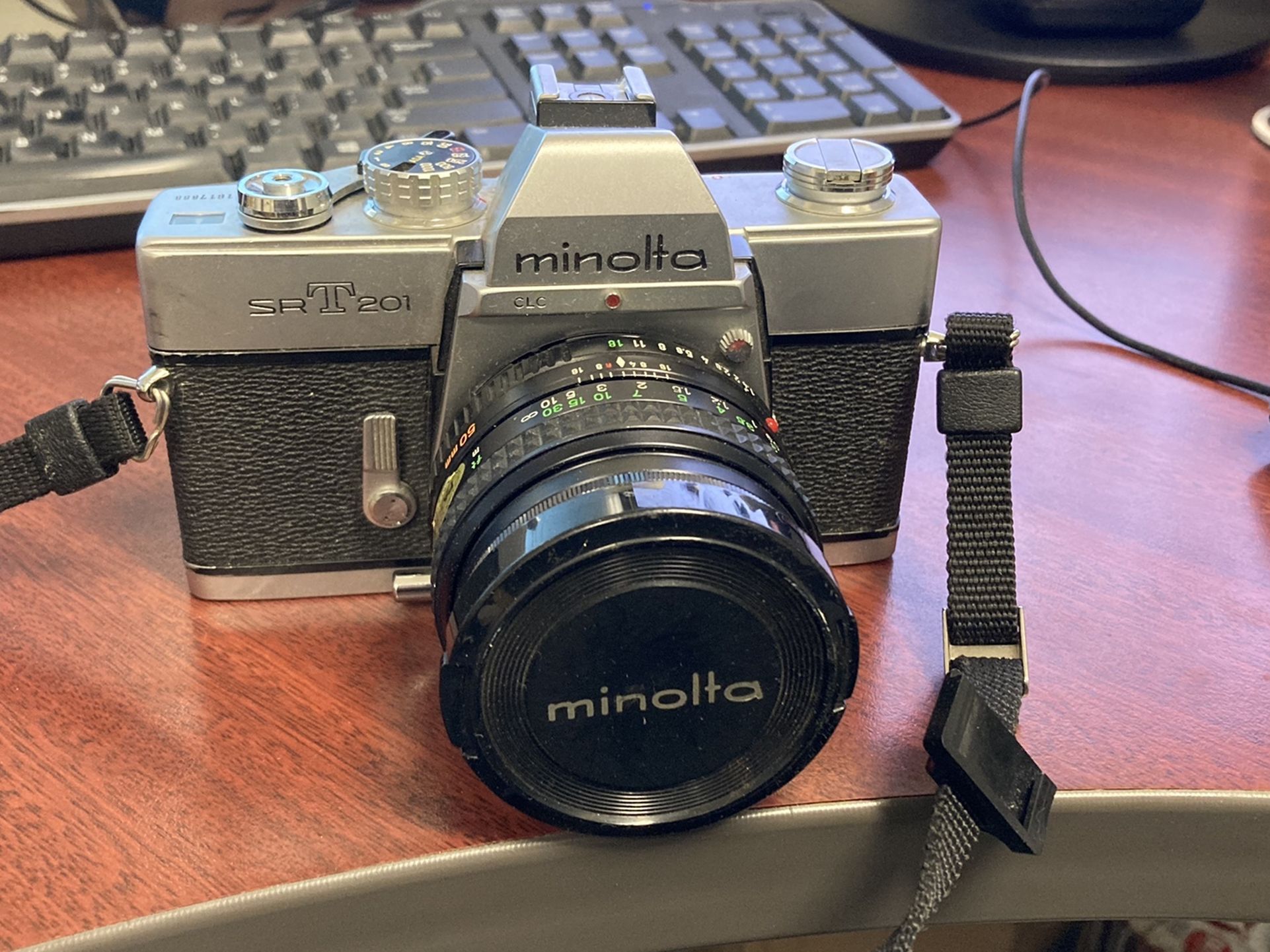 Minolta SRT201 35mm Camera
